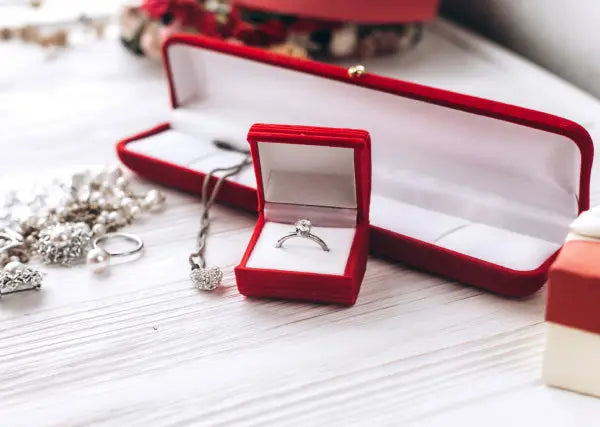 Not Just for Moms Anymore: Why Si Dian Jin Is Back on Trend